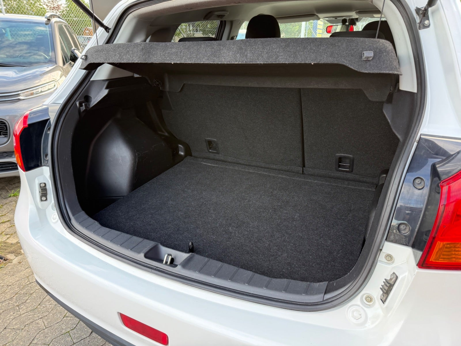 Hvid Mitsubishi ASX fra 2015