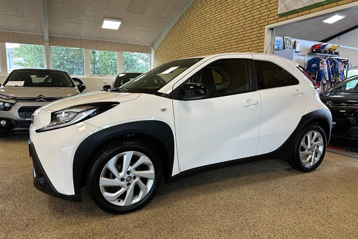 undefined Toyota Aygo X fra 2023 set udefra