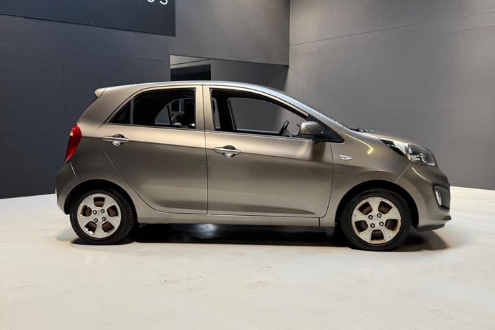 Orange Kia Picanto fra 2012