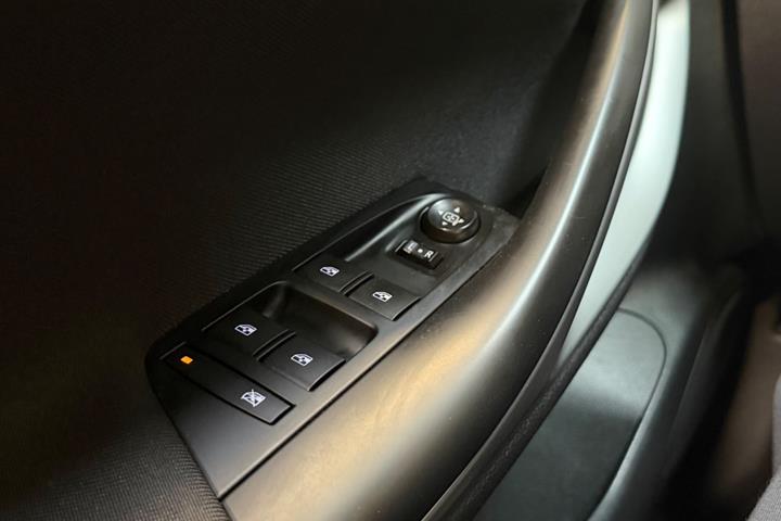 Sort Opel Astra fra 2018