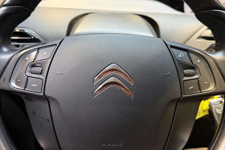 Grå Citroën C4 Picasso fra 2018