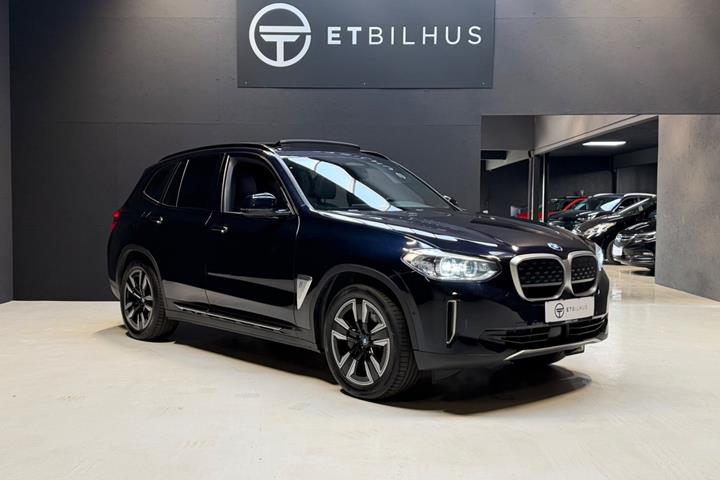Sort BMW iX3 fra 2021