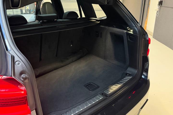 Sort BMW iX3 fra 2021