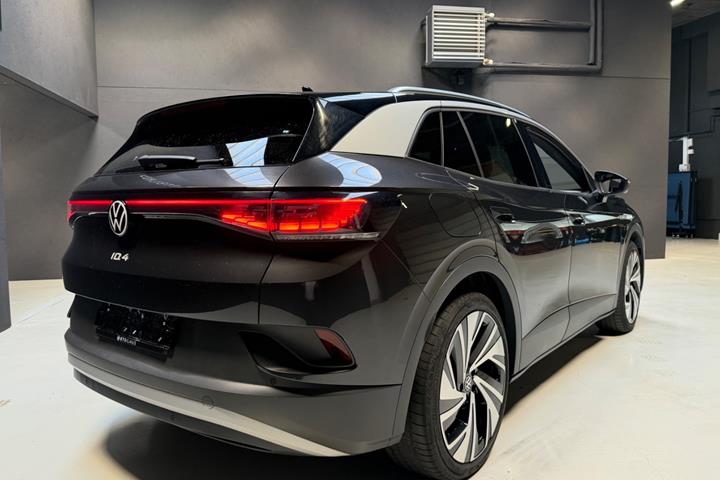 Grå VW ID.4 fra 2021
