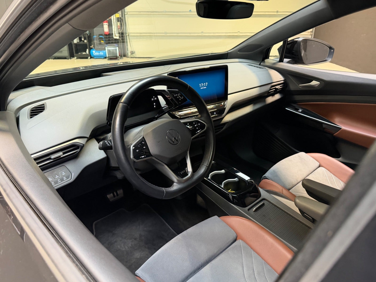 Grå VW ID.4 fra 2021