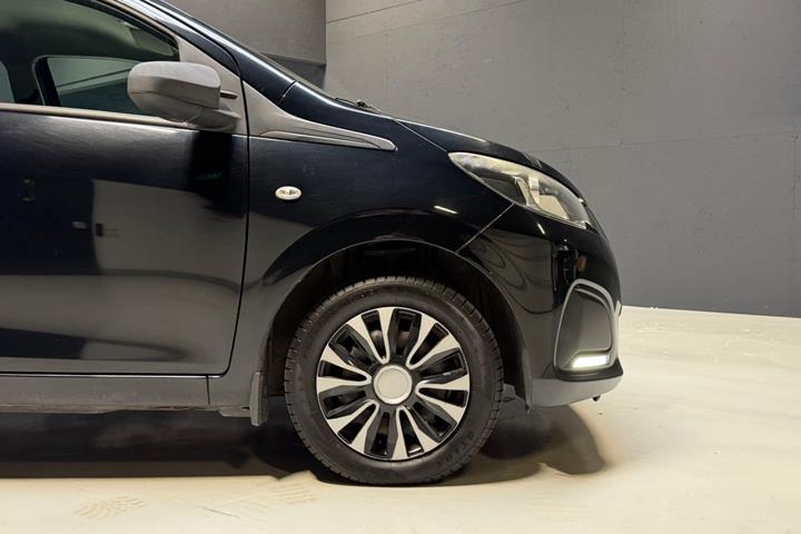 Sort Peugeot 108 fra 2014