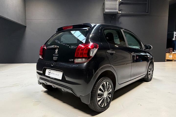 Sort Peugeot 108 fra 2014