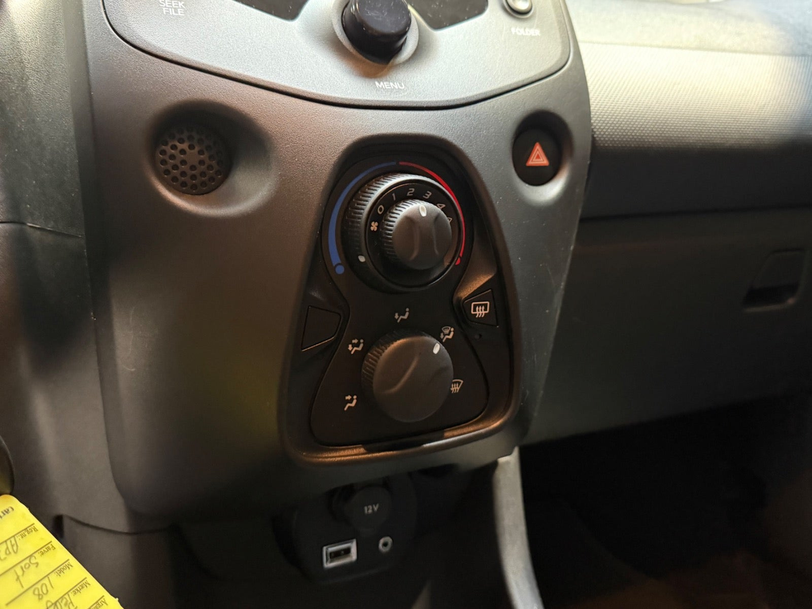 Sort Peugeot 108 fra 2014