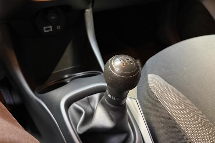 Sort Peugeot 108 fra 2014