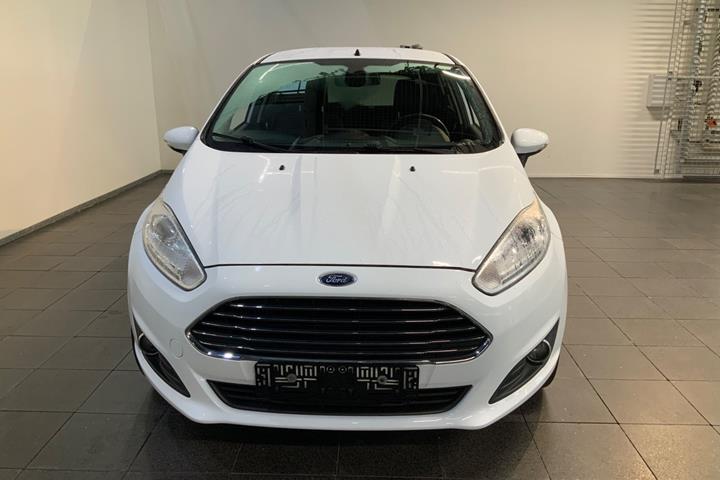Hvid Ford Fiesta fra 2015