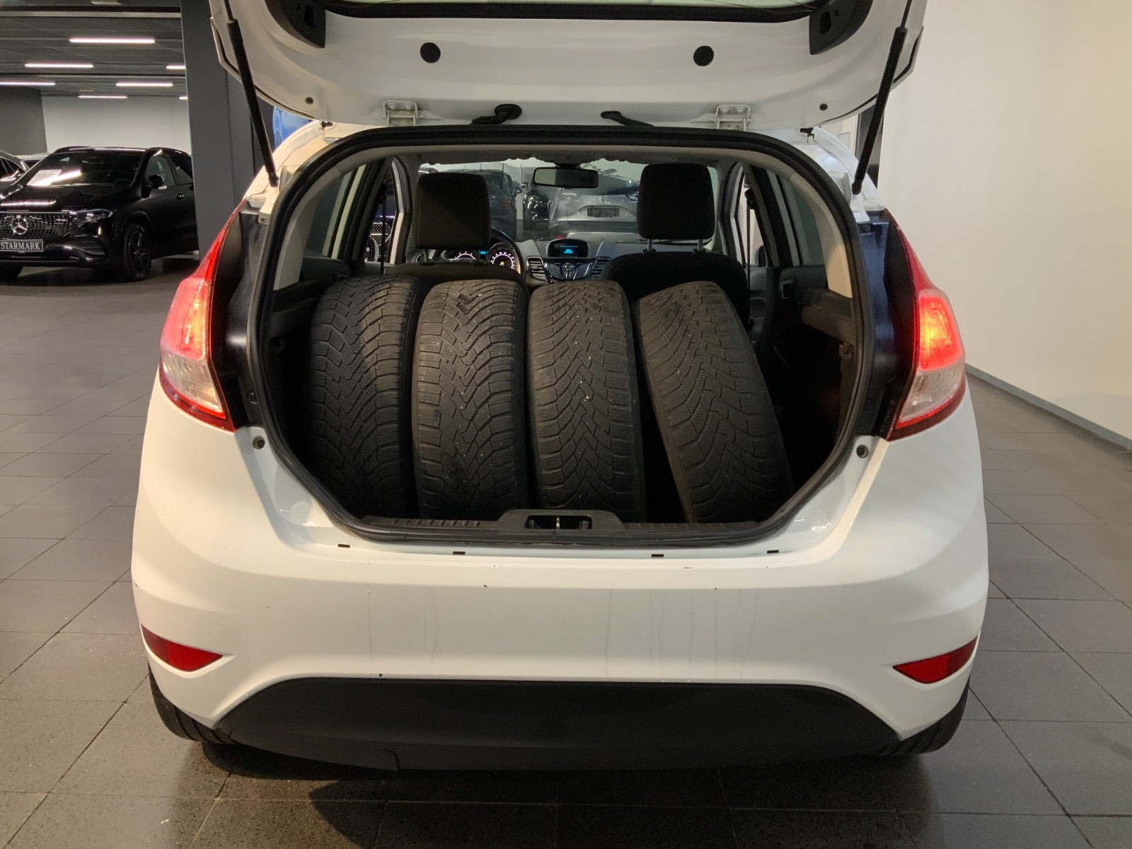 Hvid Ford Fiesta fra 2015