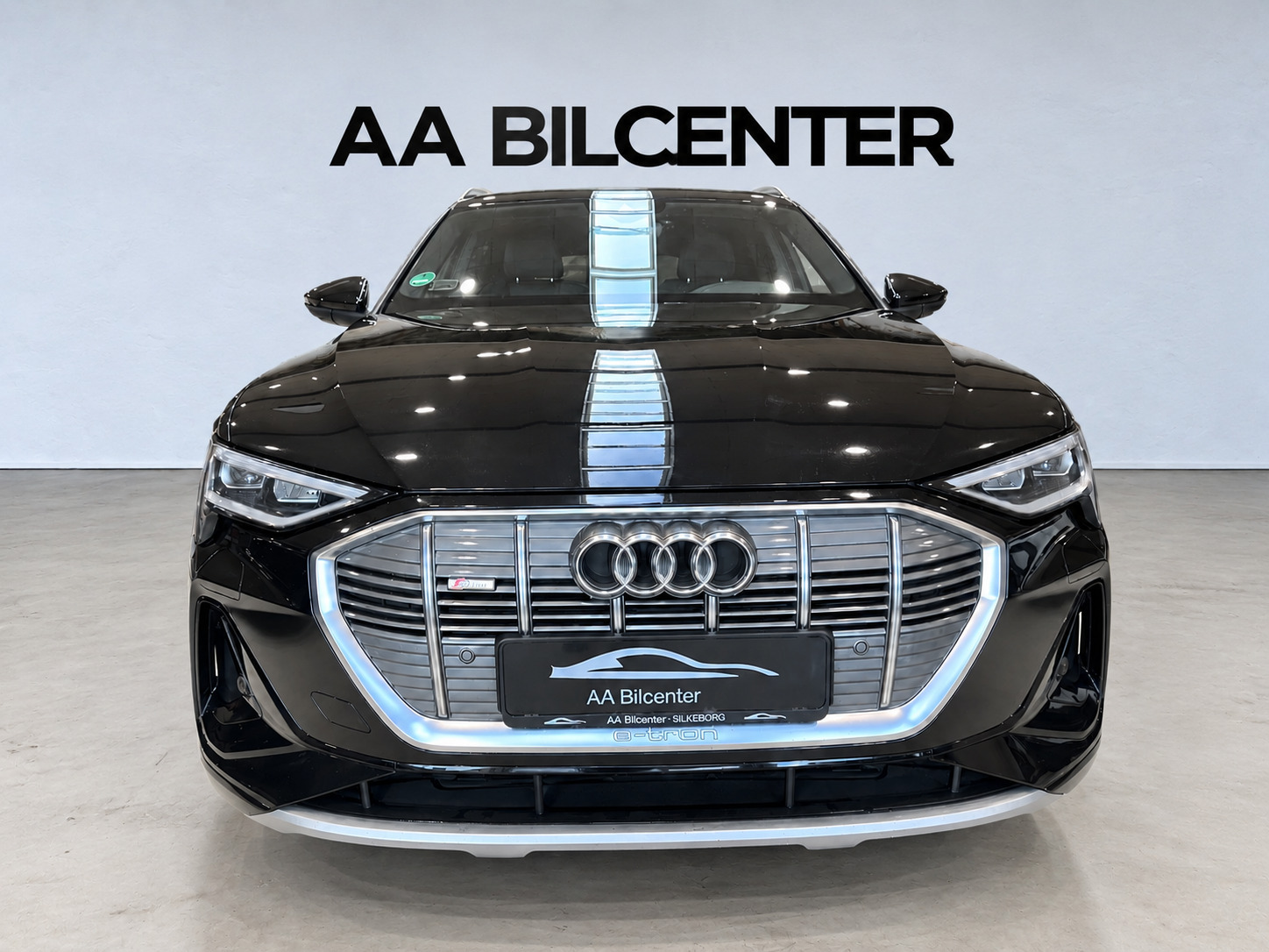 Sort Audi e-tron fra 2023