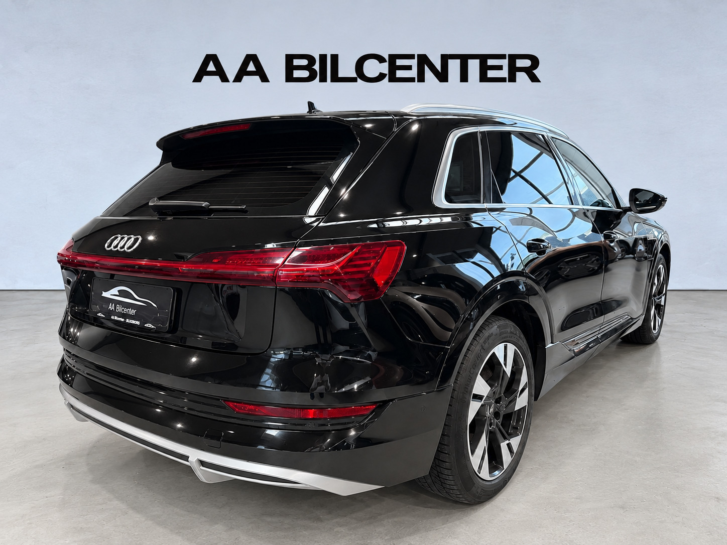 Sort Audi e-tron fra 2023