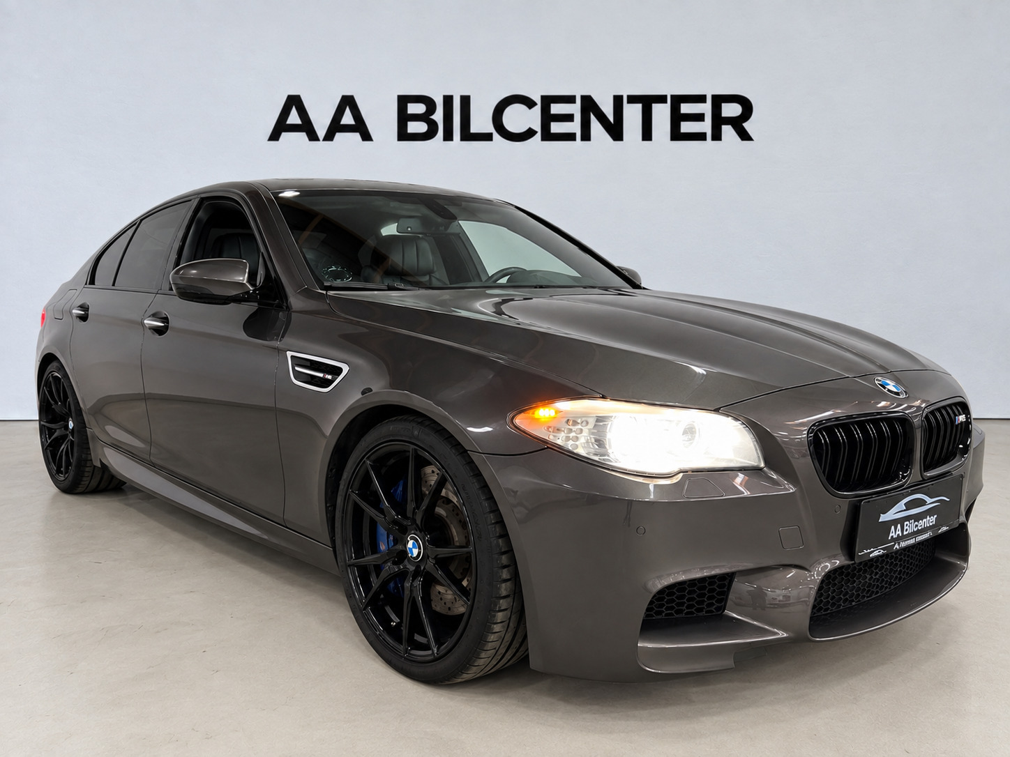 BMW M5 4,4 aut.