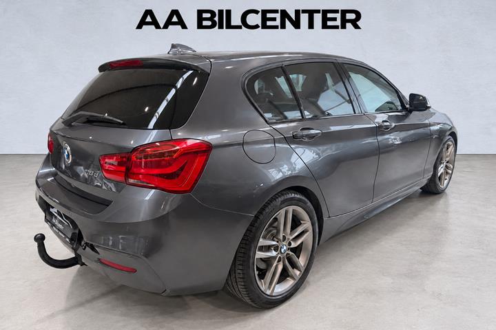 Sort BMW 118d fra 2019