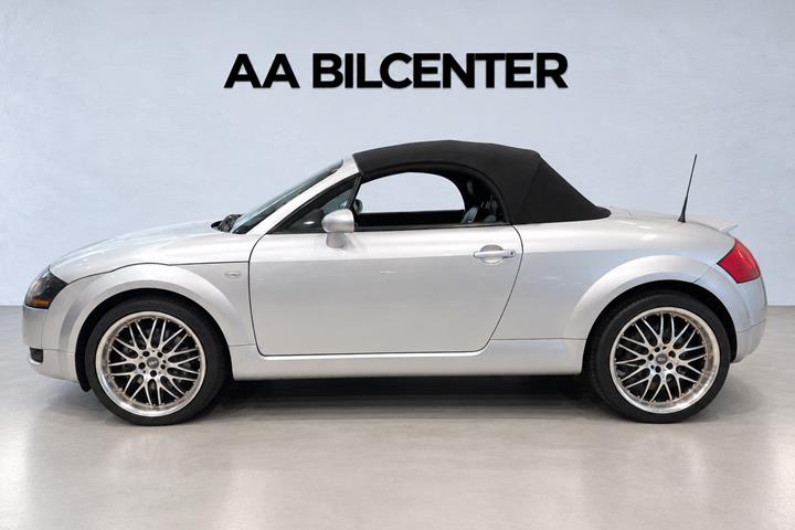 Sølv Audi TT fra 2001