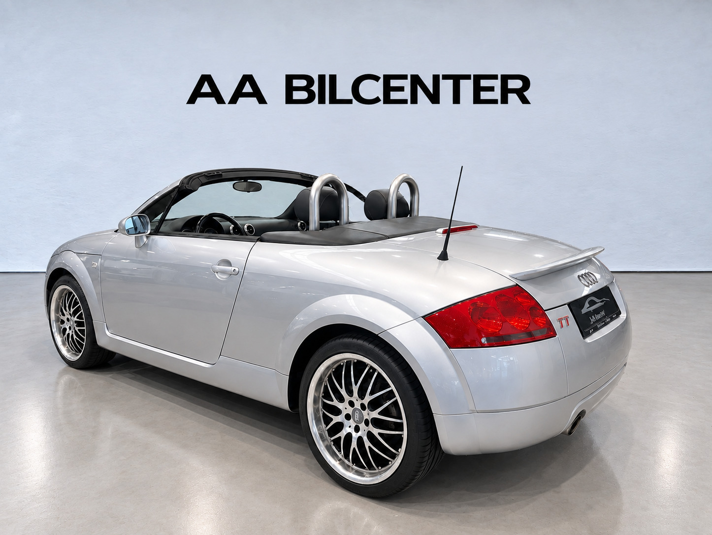 Sølv Audi TT fra 2001