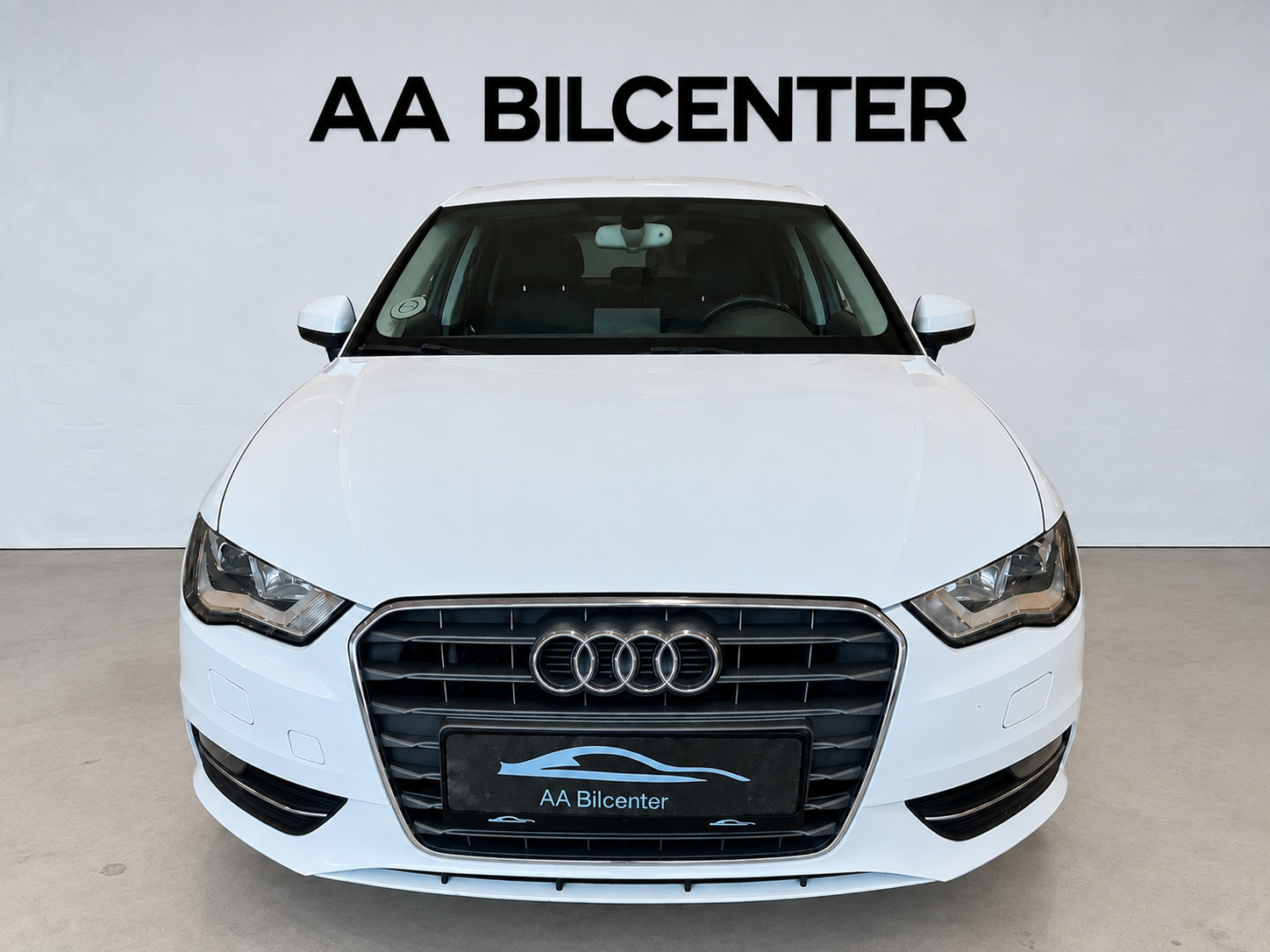 Hvid Audi A3 fra 2013