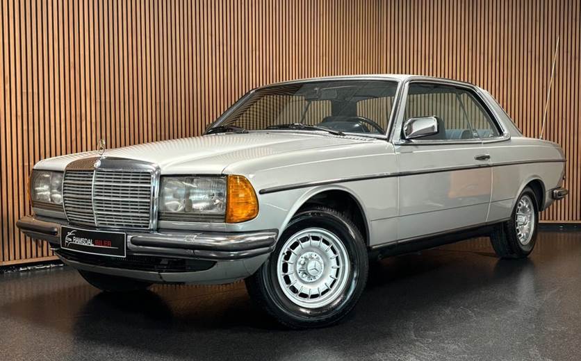 Mercedes 230 CE 2,3 Coupé aut.