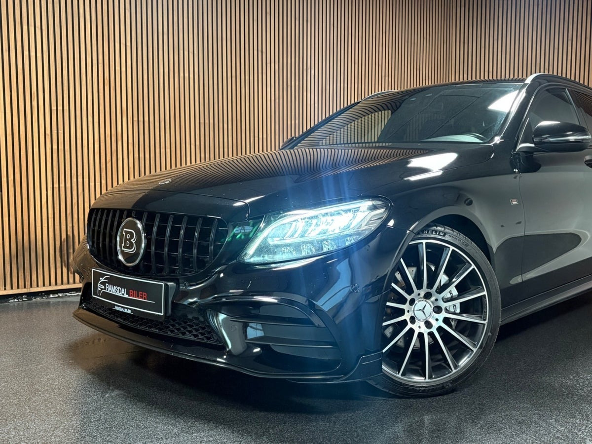 Sort Mercedes C200 fra 2020