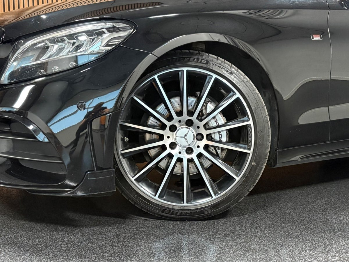Sort Mercedes C200 fra 2020