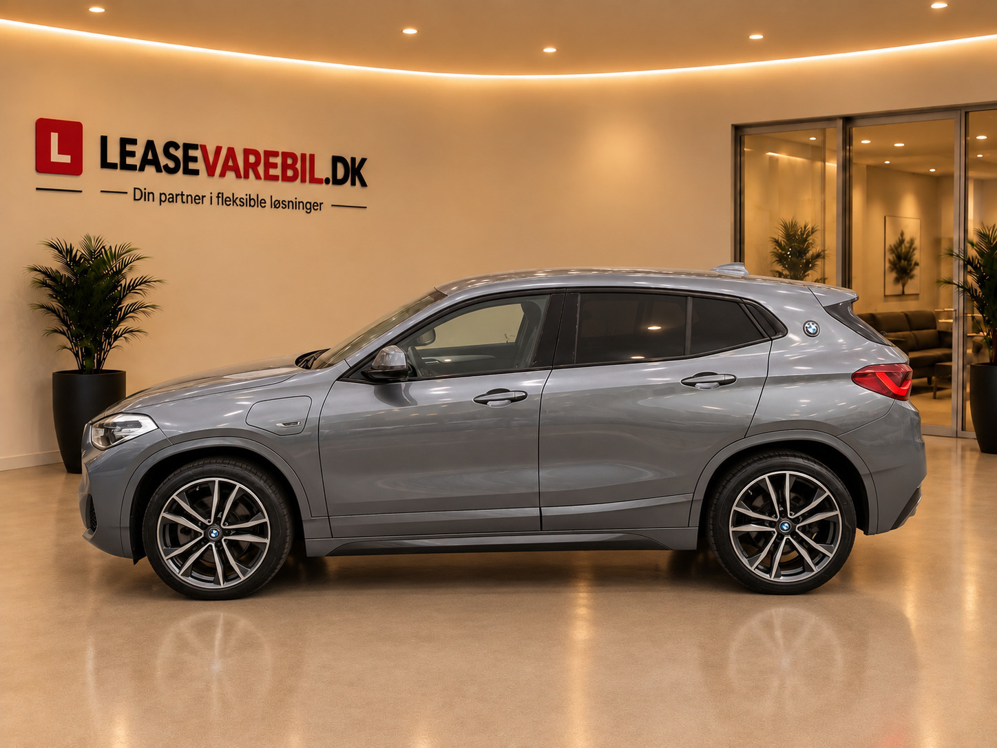 Grå BMW X2 fra 2021