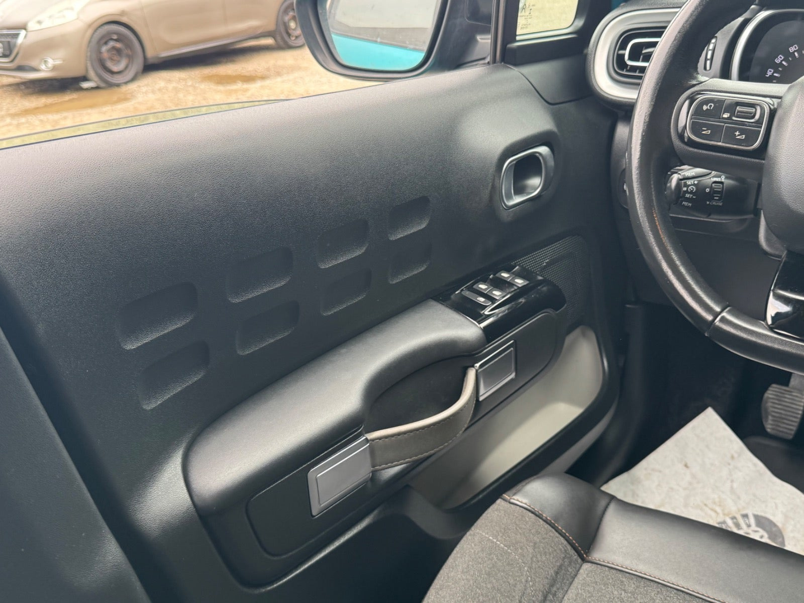 Blå Citroën C3 fra 2020