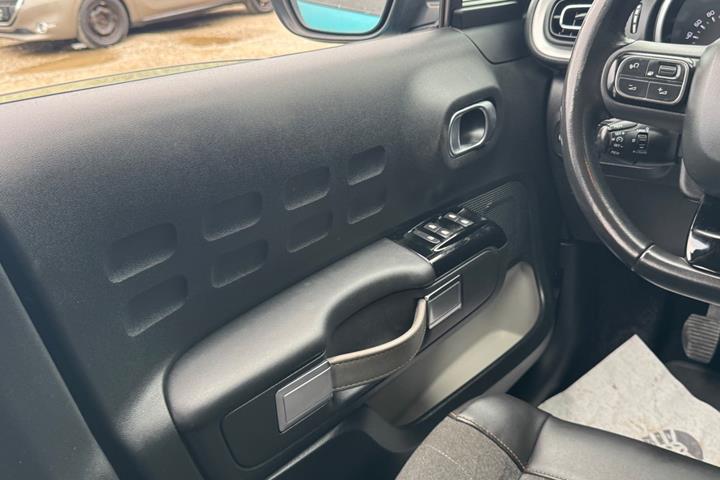 Blå Citroën C3 fra 2020