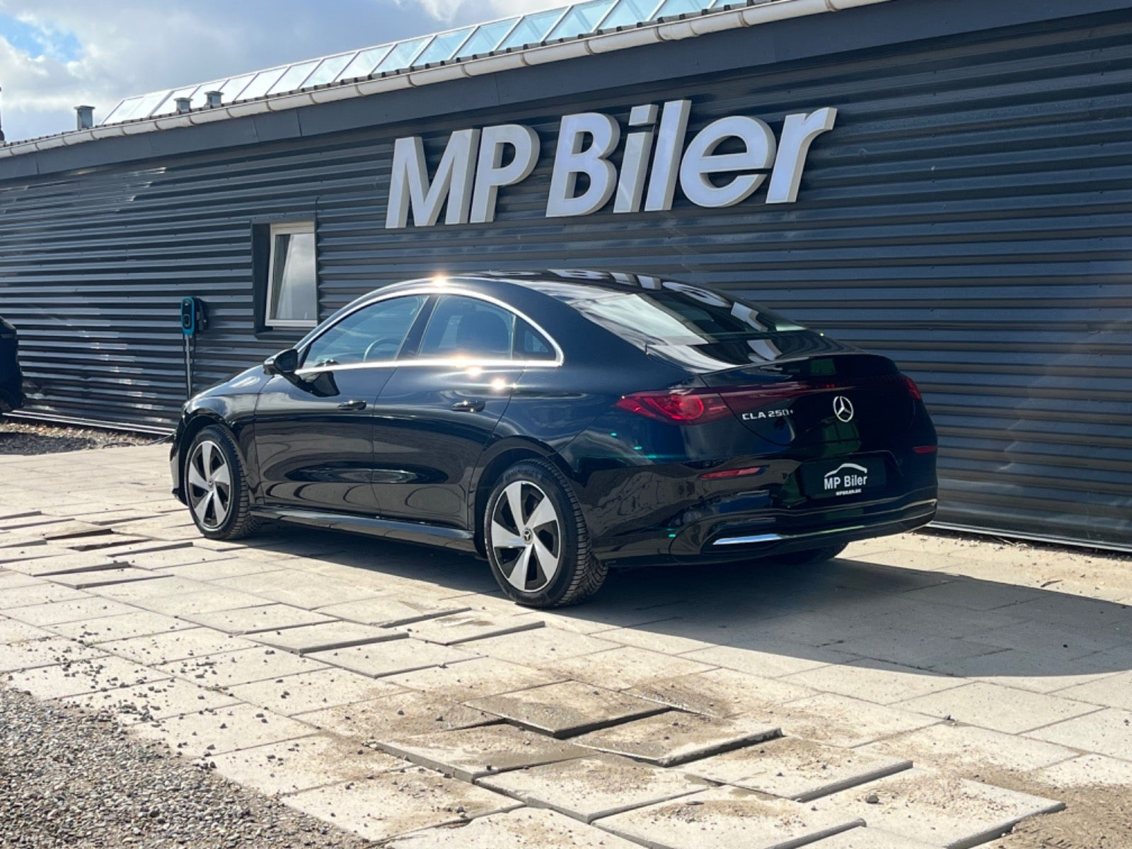 Sort Mercedes CLA250+ fra 2026
