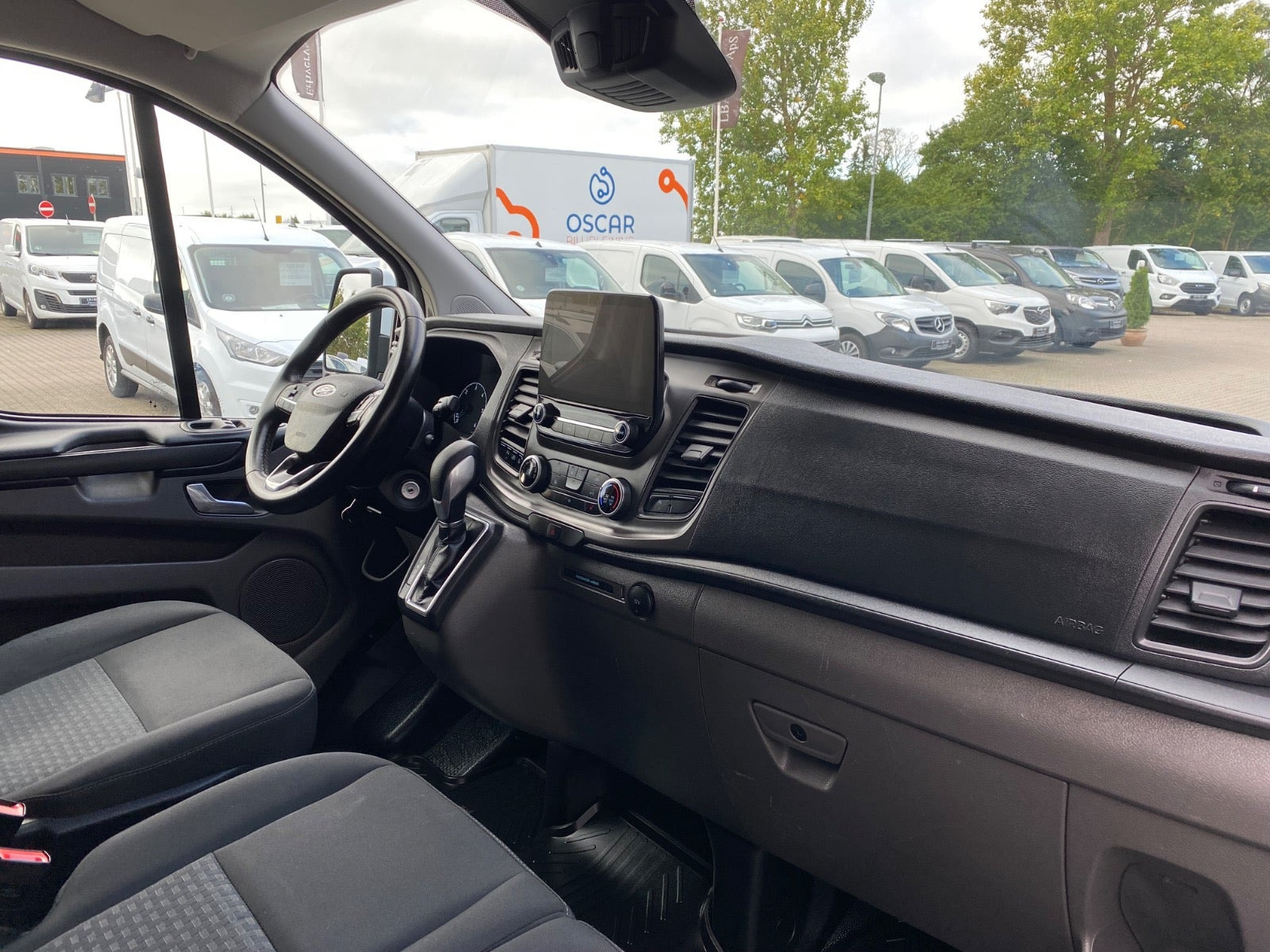 Hvid Ford Transit Custom 300 L2 fra 2023