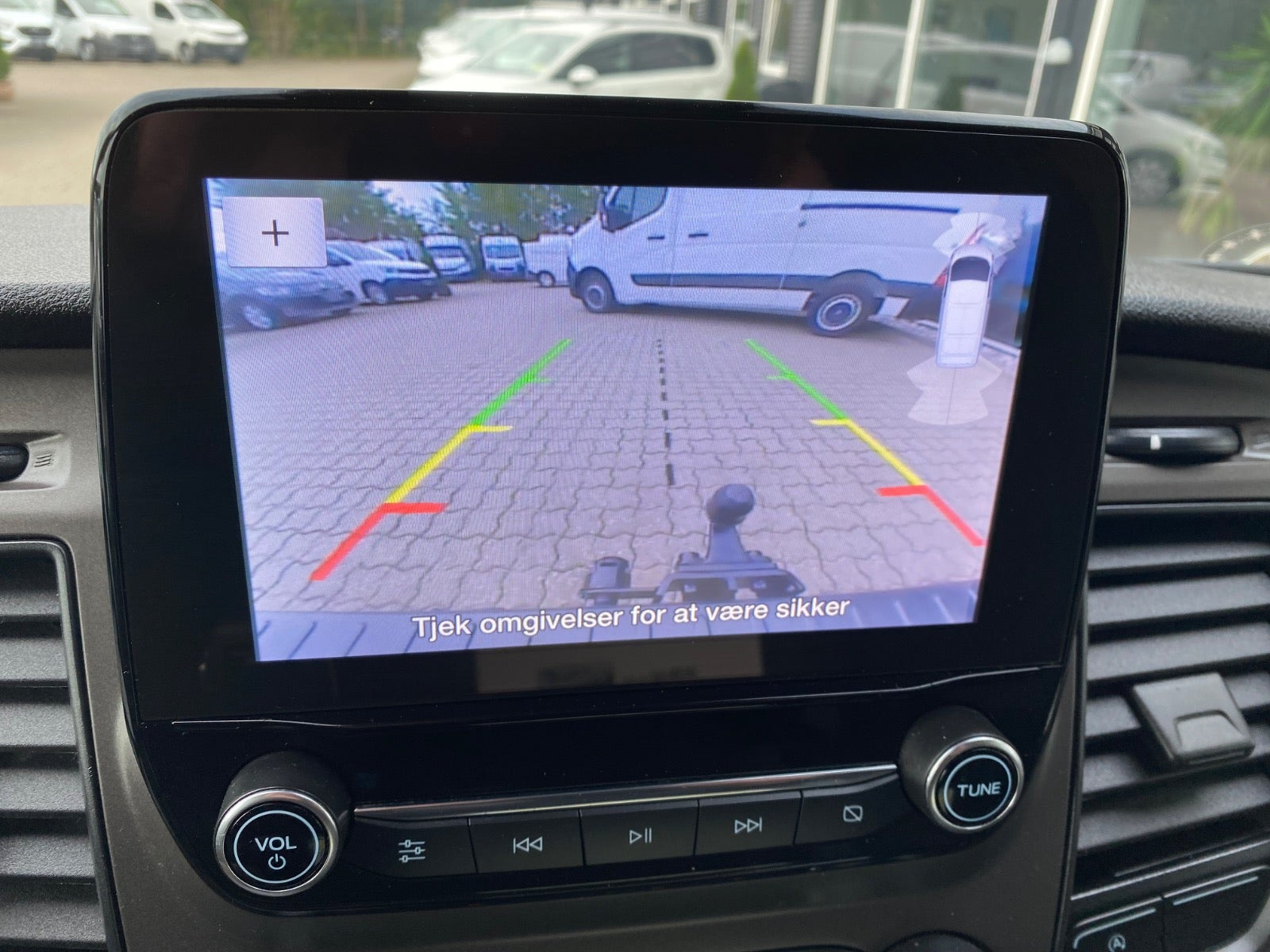 Hvid Ford Transit Custom 300 L2 fra 2023