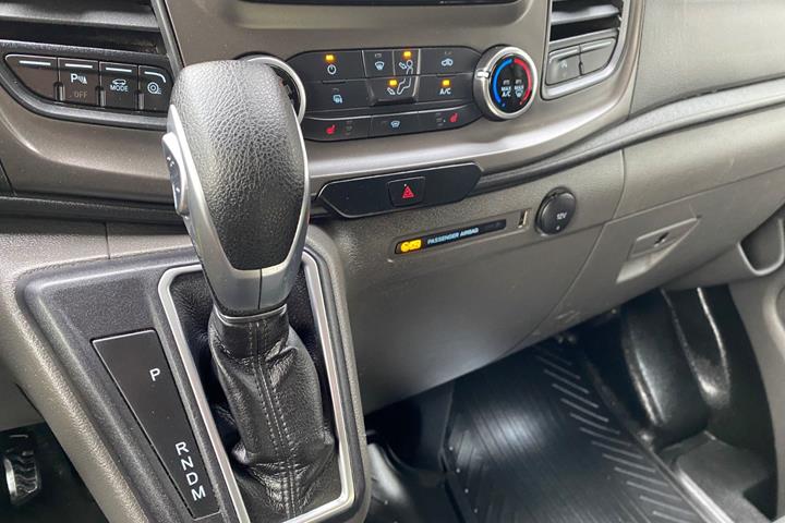 Hvid Ford Transit Custom 300 L2 fra 2023