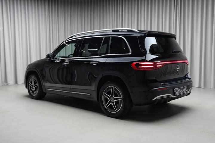 Sort Mercedes EQB250+ fra 2024