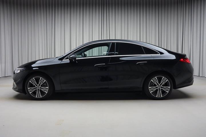 Sort Mercedes CLA200 fra 2026
