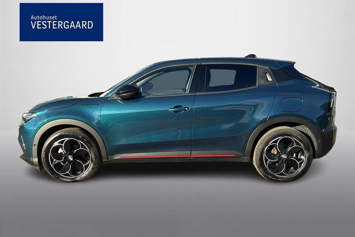 Blå Alfa Romeo Junior fra 2024