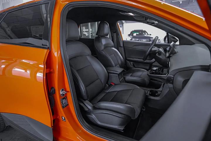 Orange MG MG4 fra 2022