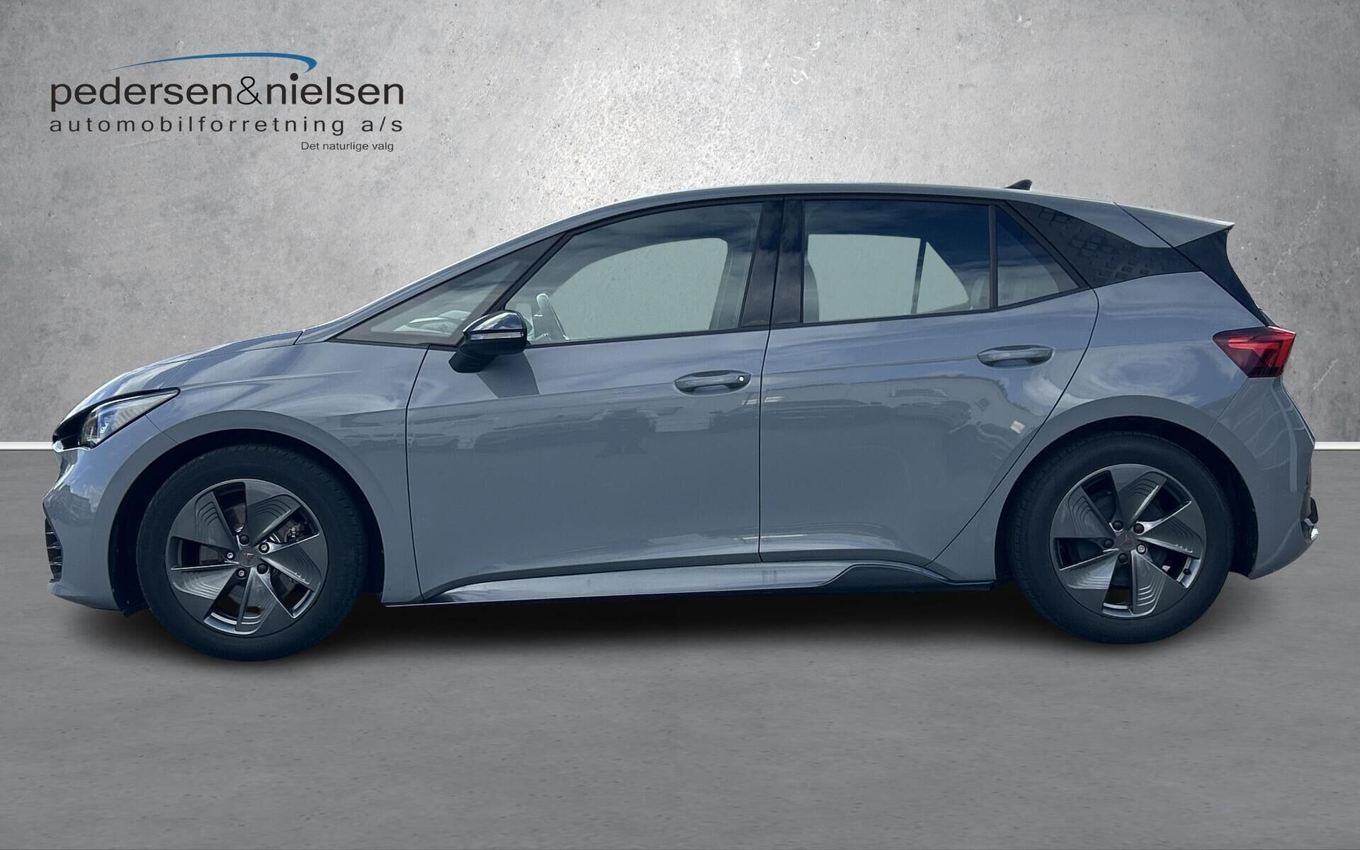 Grå Cupra Born fra 2024