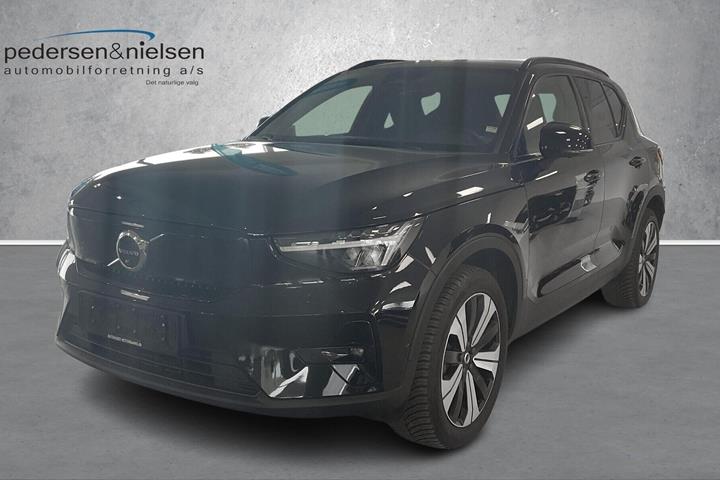 Sort Volvo XC40 fra 2023