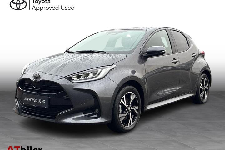 Grå Toyota Yaris fra 2025