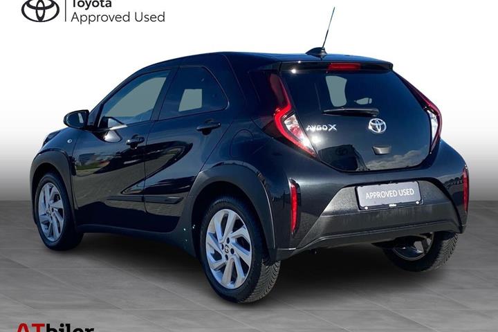 Sort Toyota Aygo X fra 2024