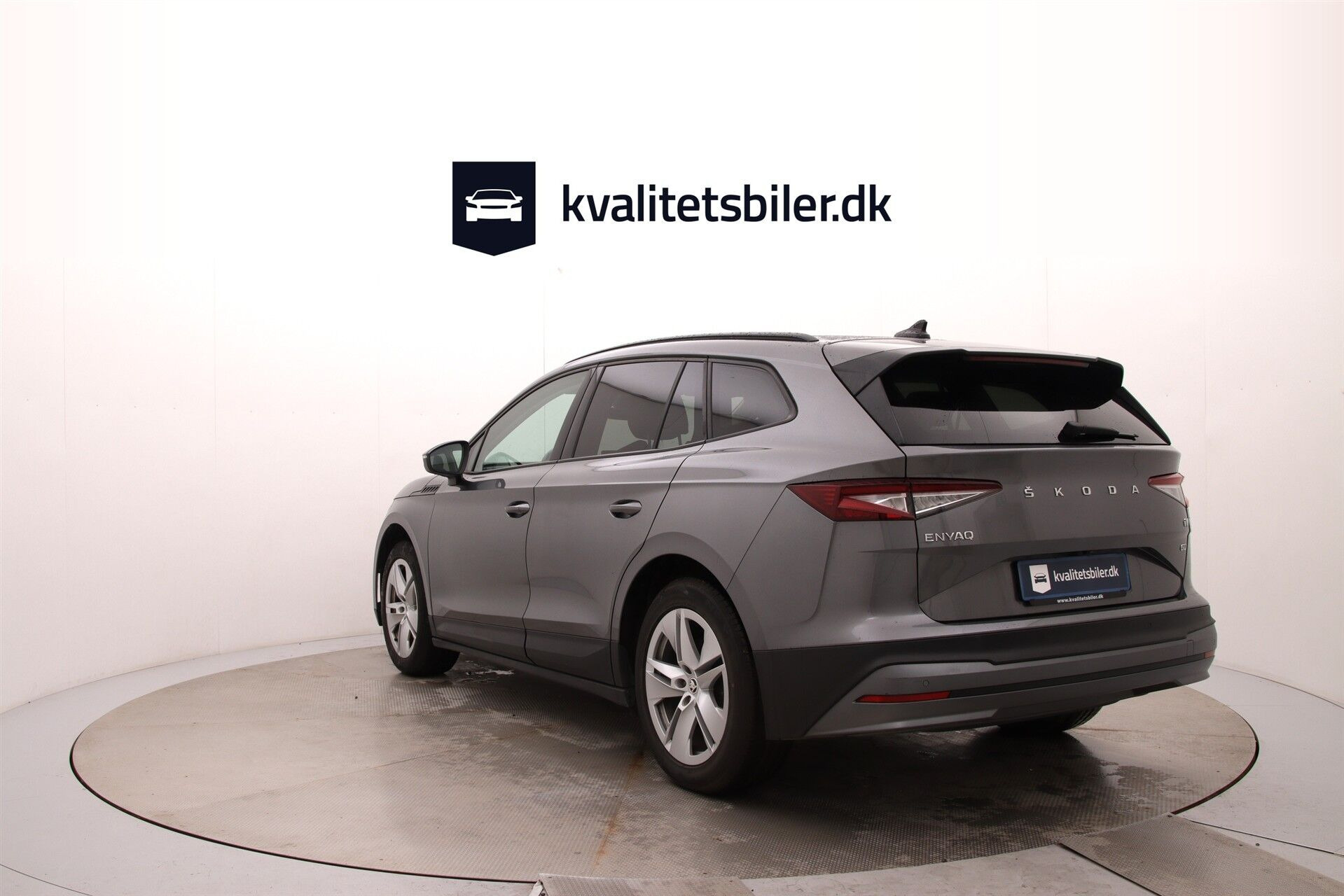Grå Skoda Enyaq fra 2022