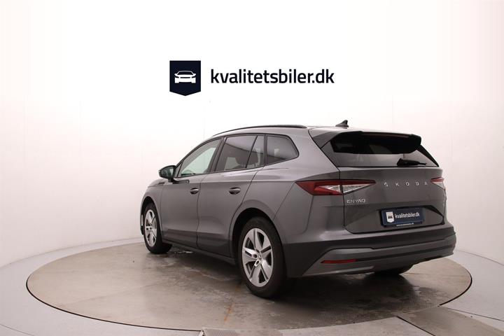 Grå Skoda Enyaq fra 2022