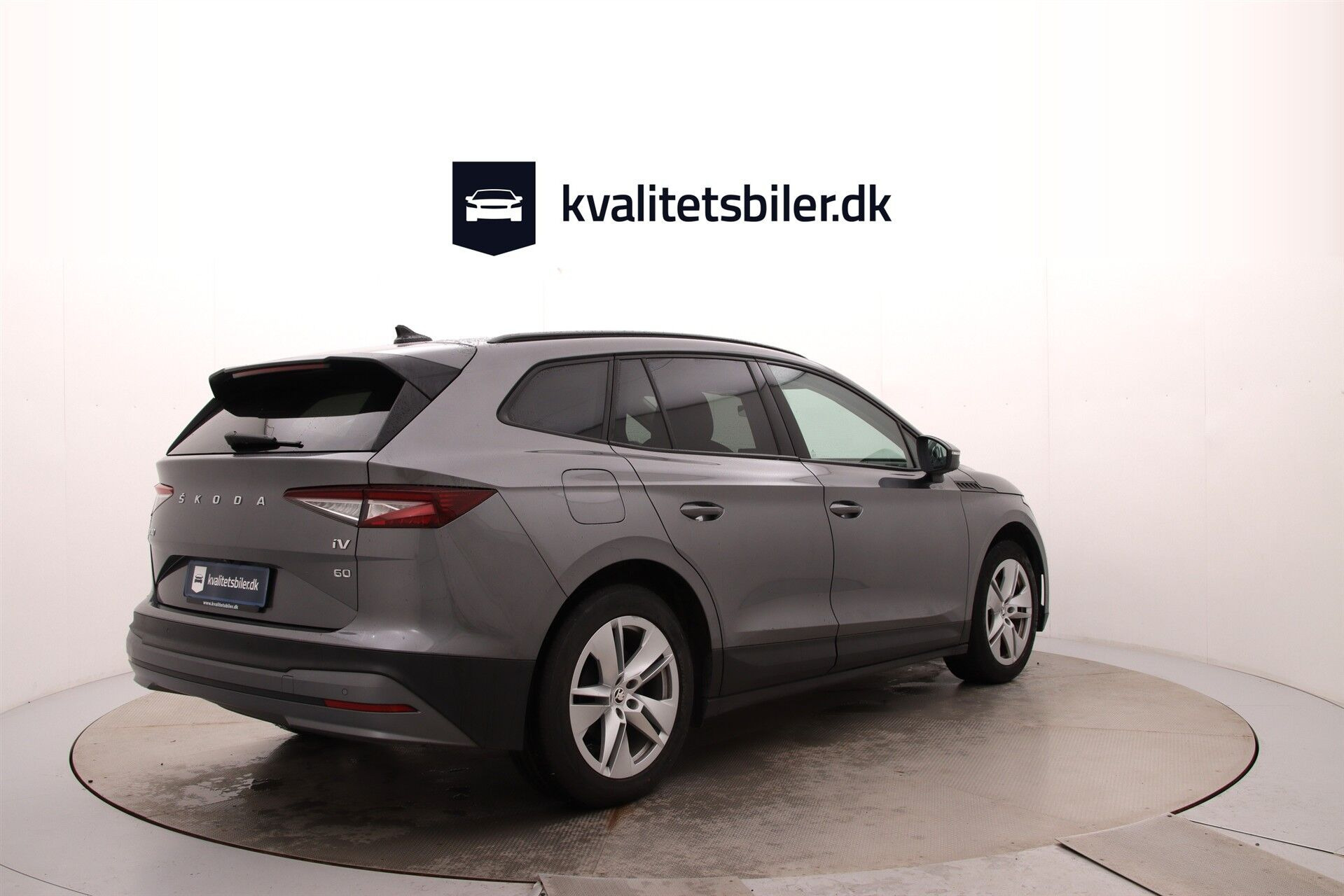 Grå Skoda Enyaq fra 2022