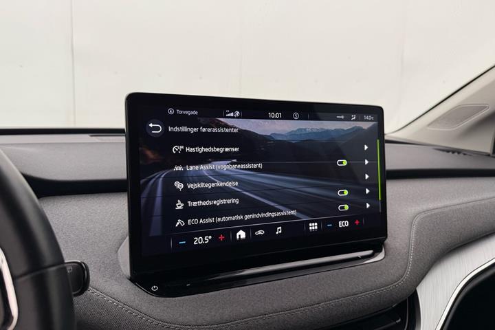 Grå Skoda Enyaq fra 2022