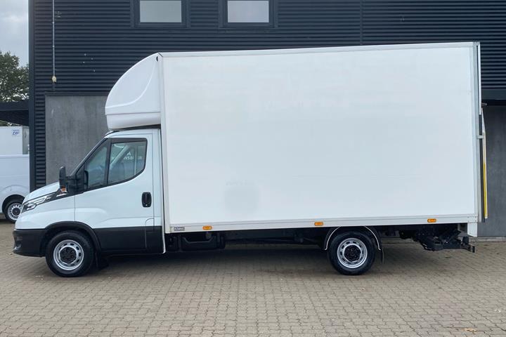 Hvid Iveco Daily fra 2021