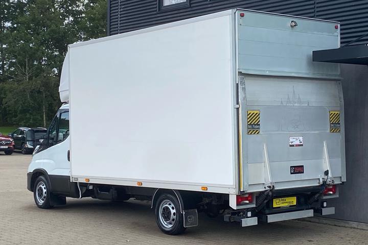 Hvid Iveco Daily fra 2021