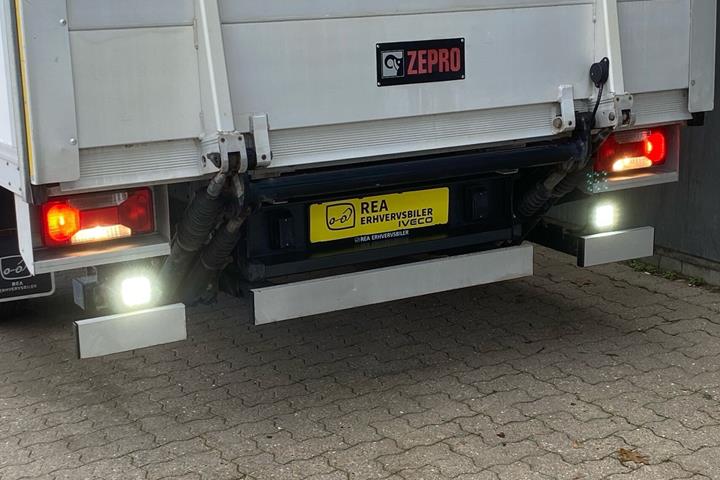 Hvid Iveco Daily fra 2021