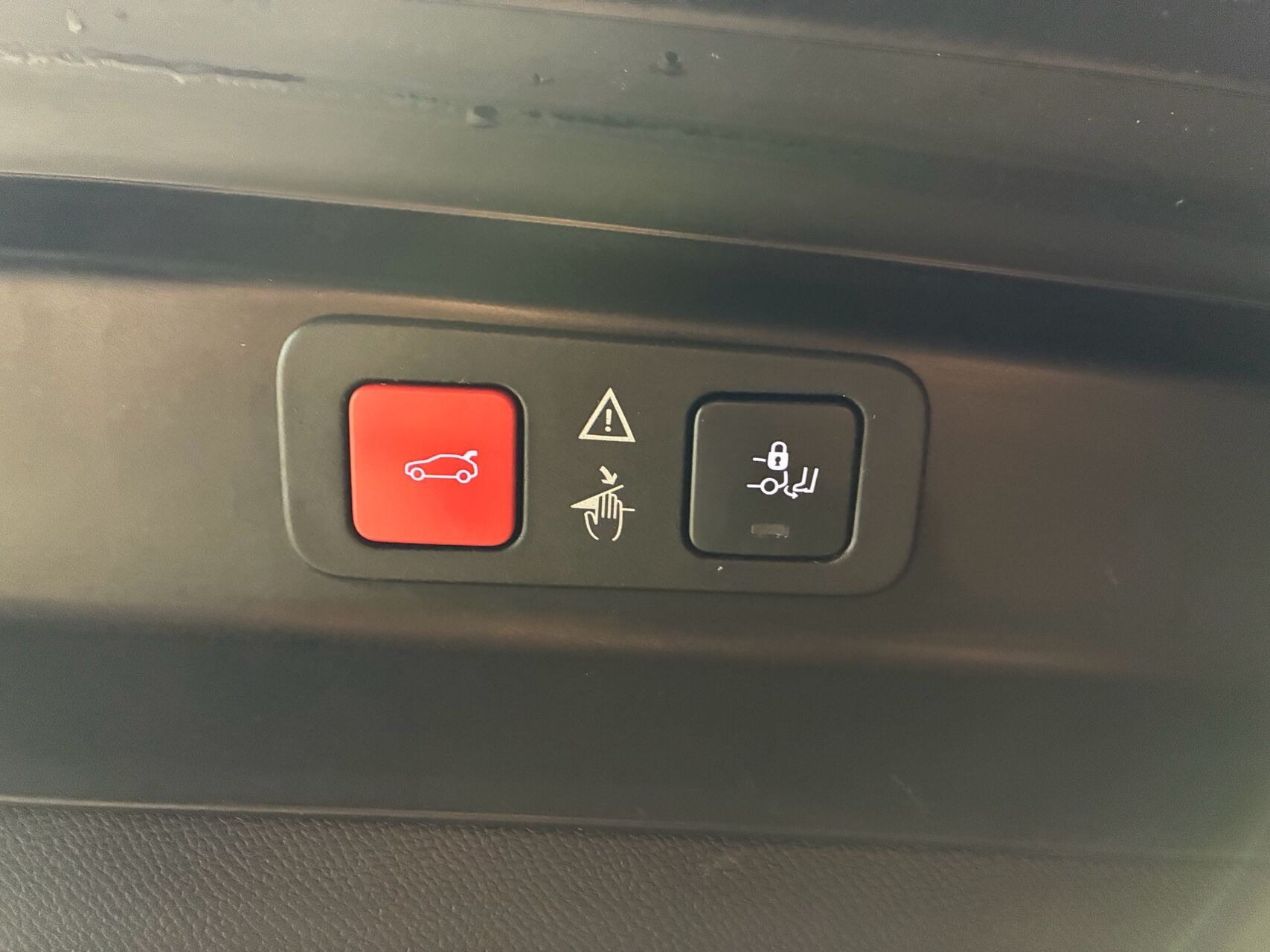 Grå Peugeot 5008 fra 2021