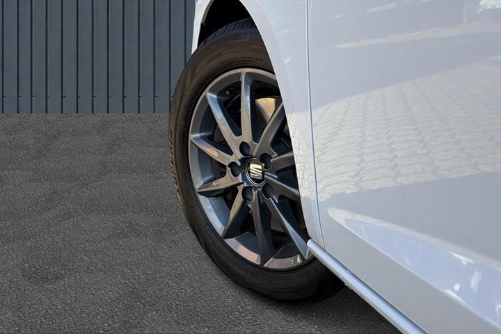 Hvid Seat Ibiza fra 2016