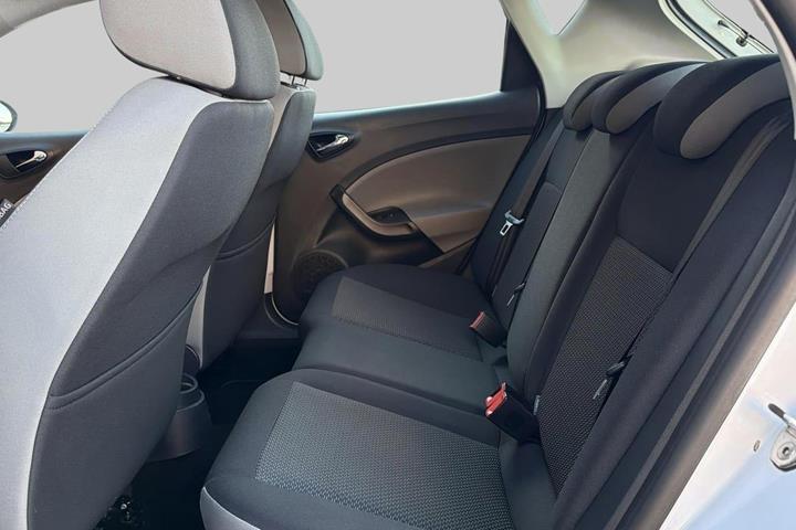 Hvid Seat Ibiza fra 2016
